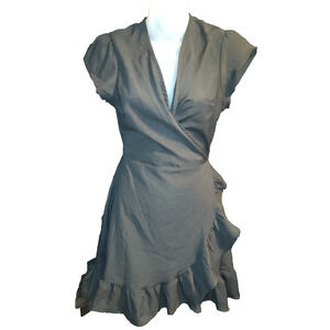 Women’s Black Short Sleeve V Neck Ruffle Hem Dress Size S BG23